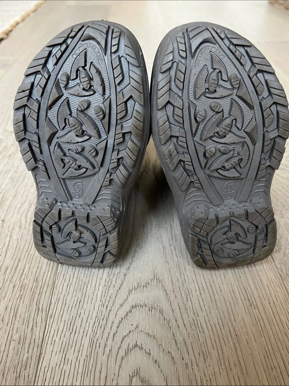 The North Face - Little Girls Winter Snow Boots - U.S. Size 11